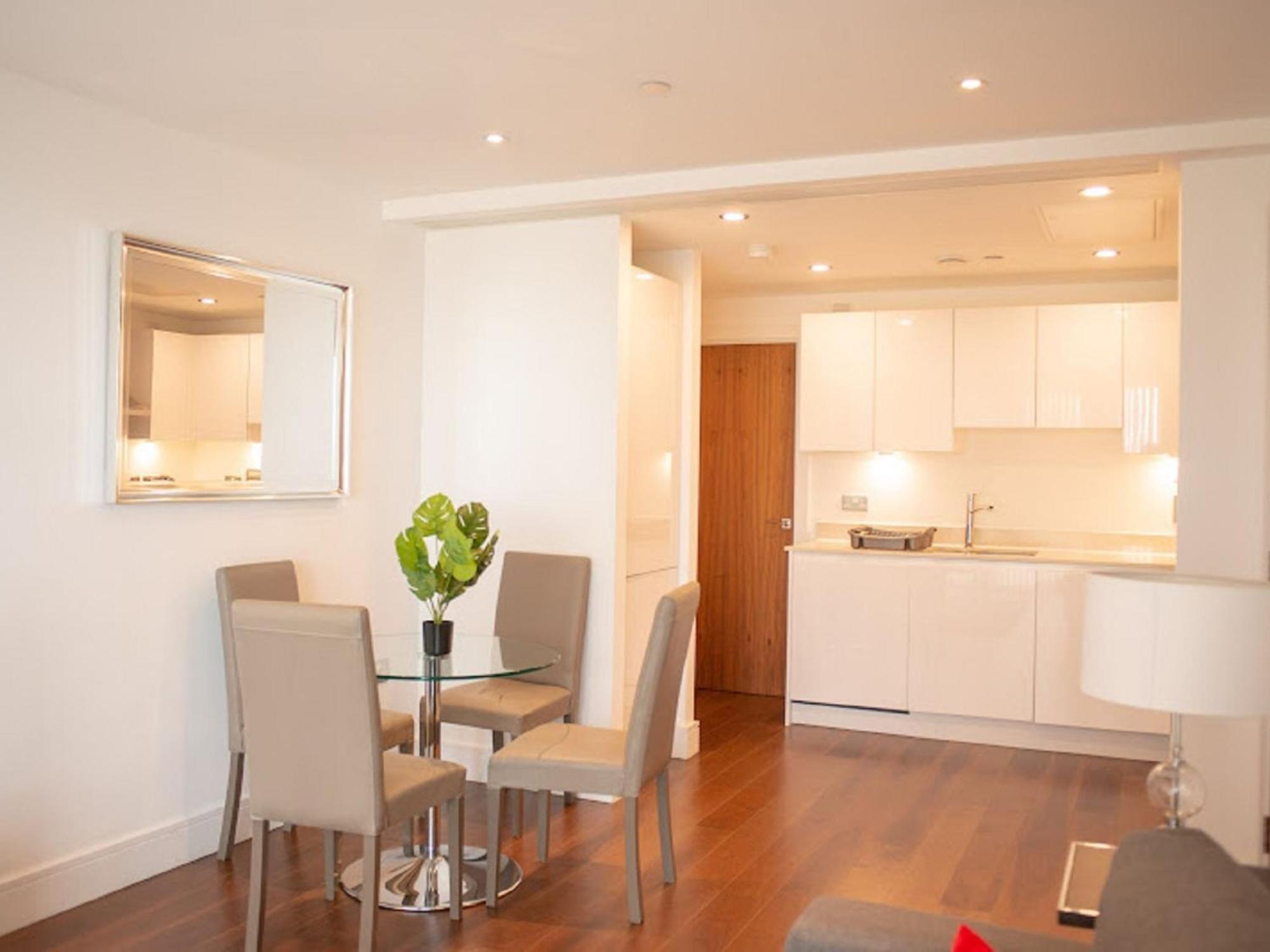 Lincoln Plaza By Interhome