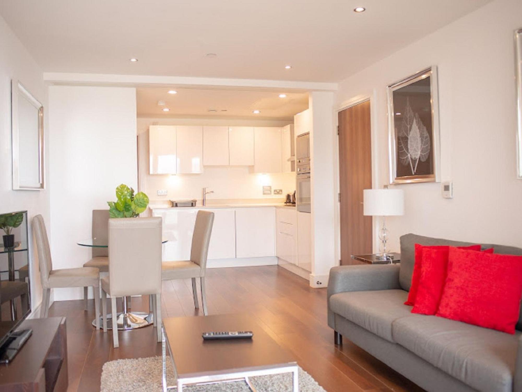 Lincoln Plaza By Interhome Londra